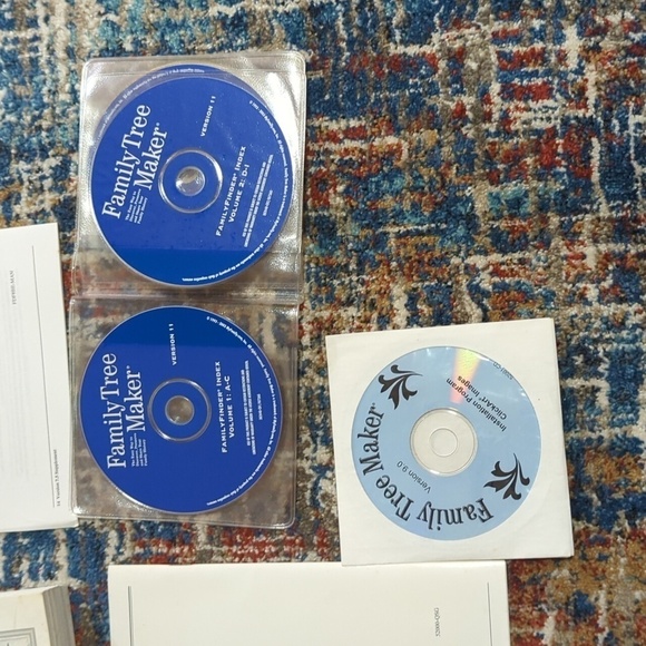 Family Tree Maker 7.0 for Windows Manual and Quick Start Guide w/ 11 CD's - Used - Picture 10 of 11